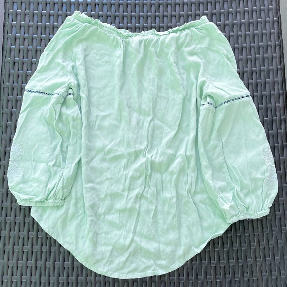 Blue Rain Mint Cold-Shoulder Blouse Size Small - Picture 2 of 3